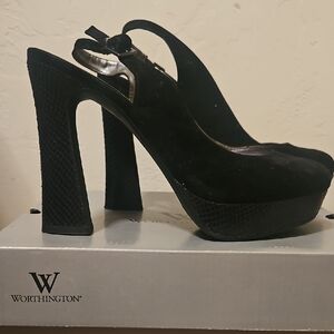 Worthington Elegant Black Slingback Heels